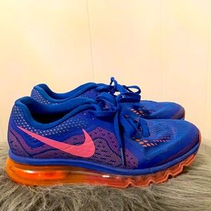 Nike Air Max Athletic Shoes